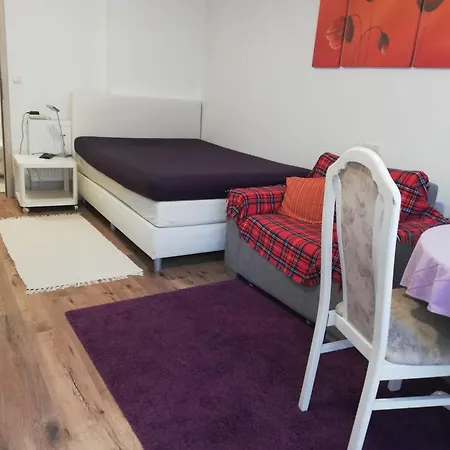 아파트 Mit Terrasse *