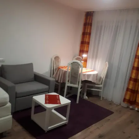 Mit Terrasse 비트그하임-비징엔